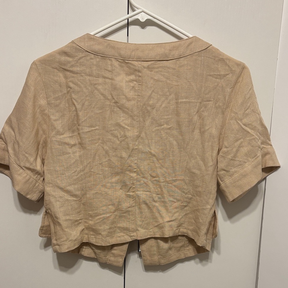 Cropped Button-Front Linen Top - S - Picture 4 of 5